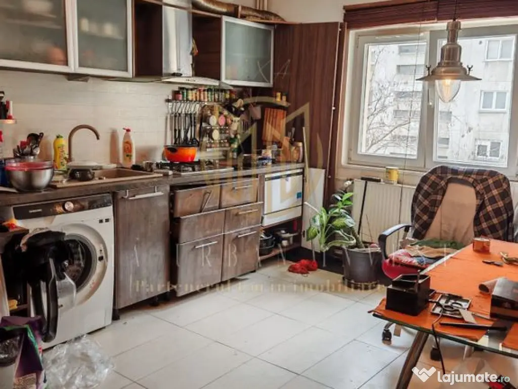 3 camere hol H, Teiul Doamnei, Maica Domnului 