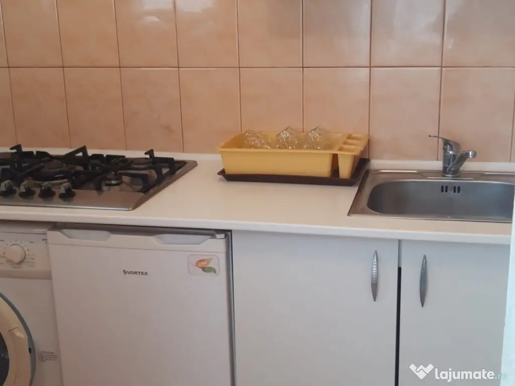 Închiriez garsonieră Galata 