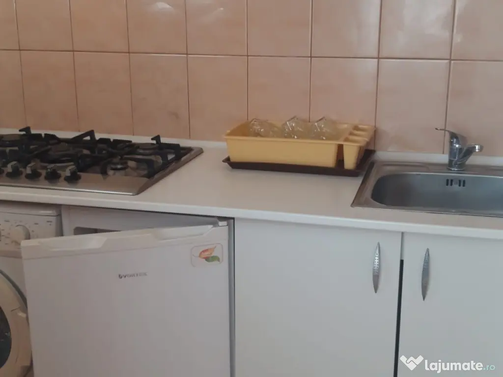 Închiriez garsonieră Galata 