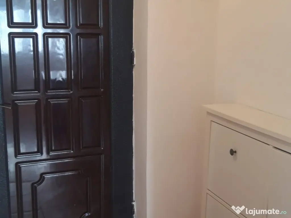 Închiriez garsonieră Galata 