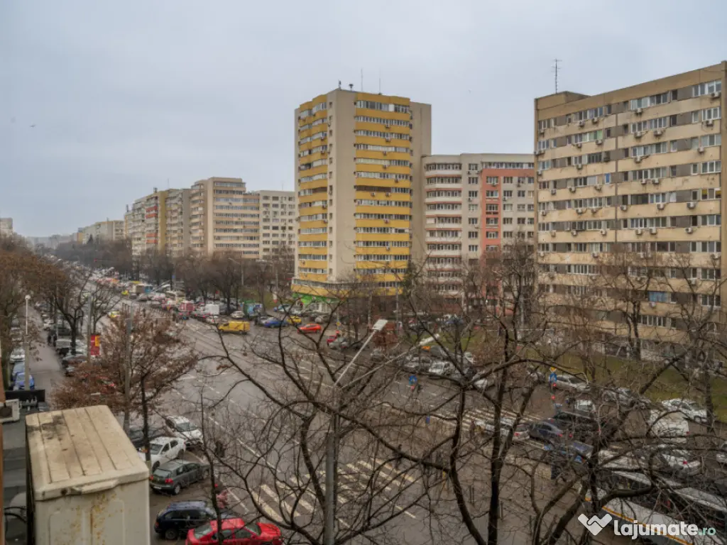 Apartament 2 camere, decomandat, stradal pe Sos. Colentina 