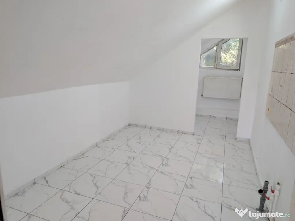 Ocazie - Casă P+M 196 mpt 5 camere 2 băi 1200 mp teren, li 