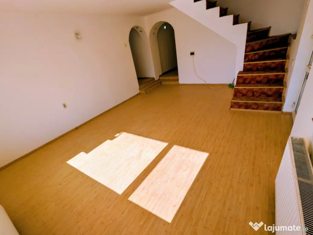 Ocazie - Casă P+M 196 mpt 5 camere 2 băi 1200 mp teren, li 