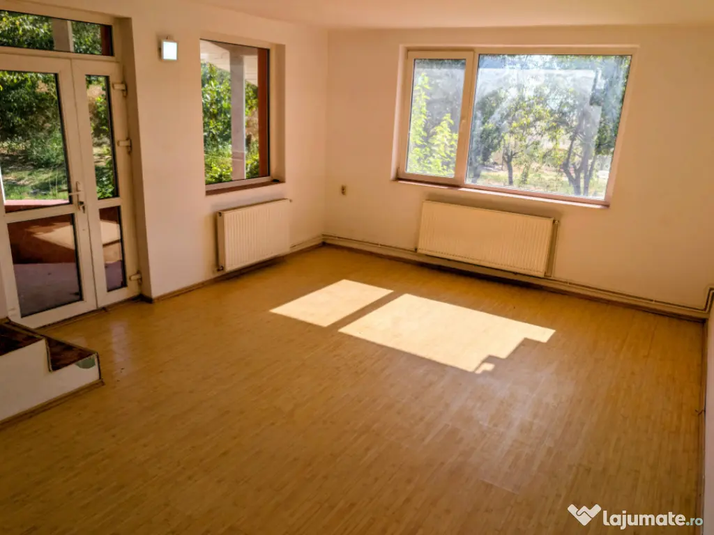 Ocazie - Casă P+M 196 mpt 5 camere 2 băi 1200 mp teren, li 