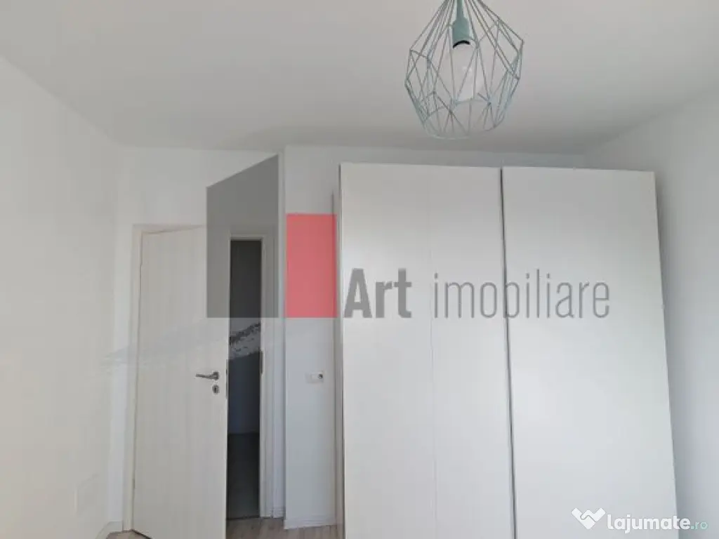 Apartament cu 2 camere de vanzare -Pacii-cu centrala-mobi... 