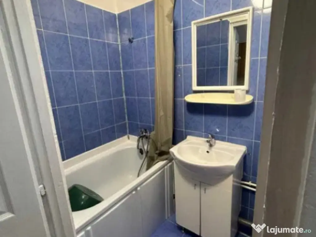 Garsoniera decomandata - zona Noua 