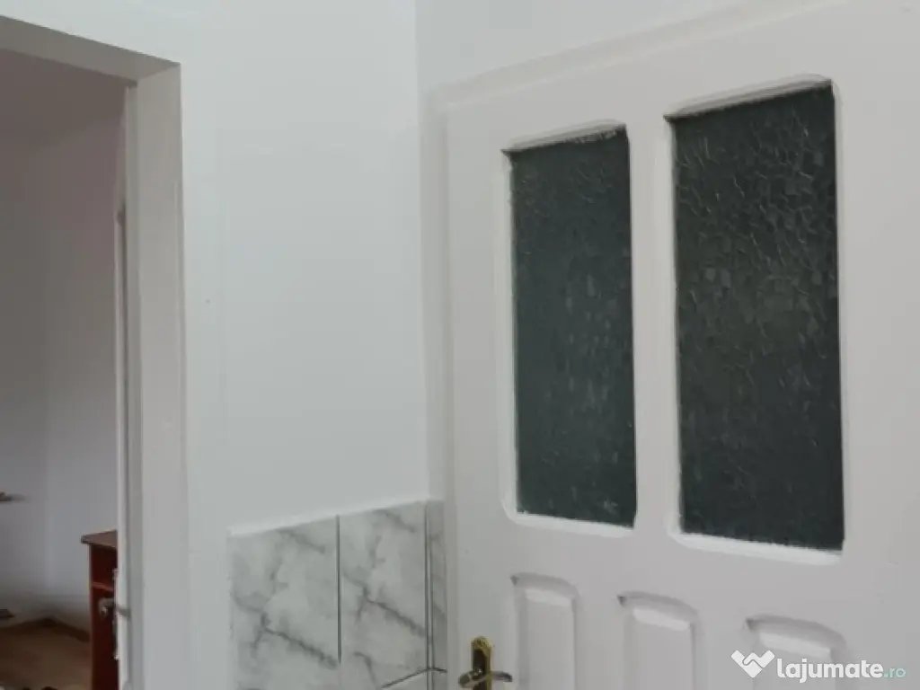 Garsoniera Confort 2 - etaj 2 - Zona Burdujeni 