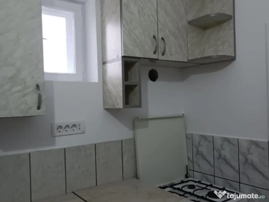 Garsoniera Confort 2 - etaj 2 - Zona Burdujeni 