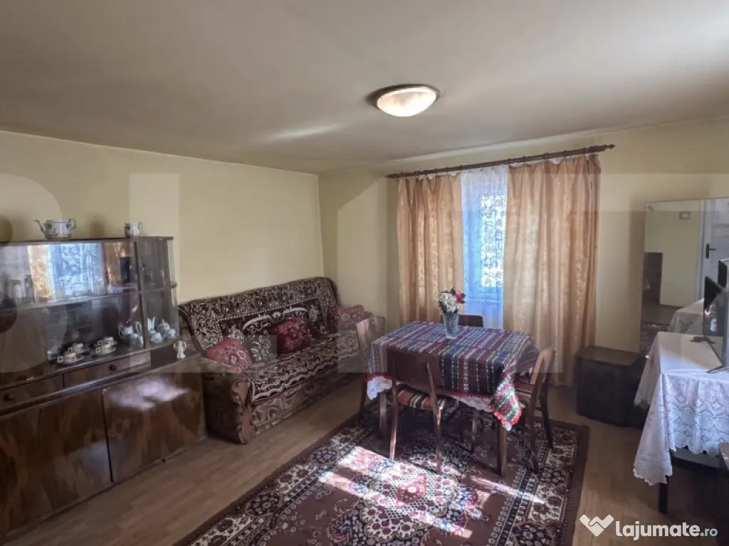 Teren cu grădină si casa bonus, oportunitate unica – Val 