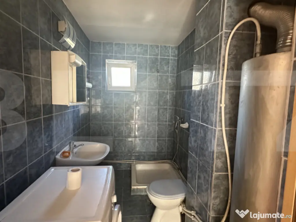 Teren cu grădină si casa bonus, oportunitate unica – Val 