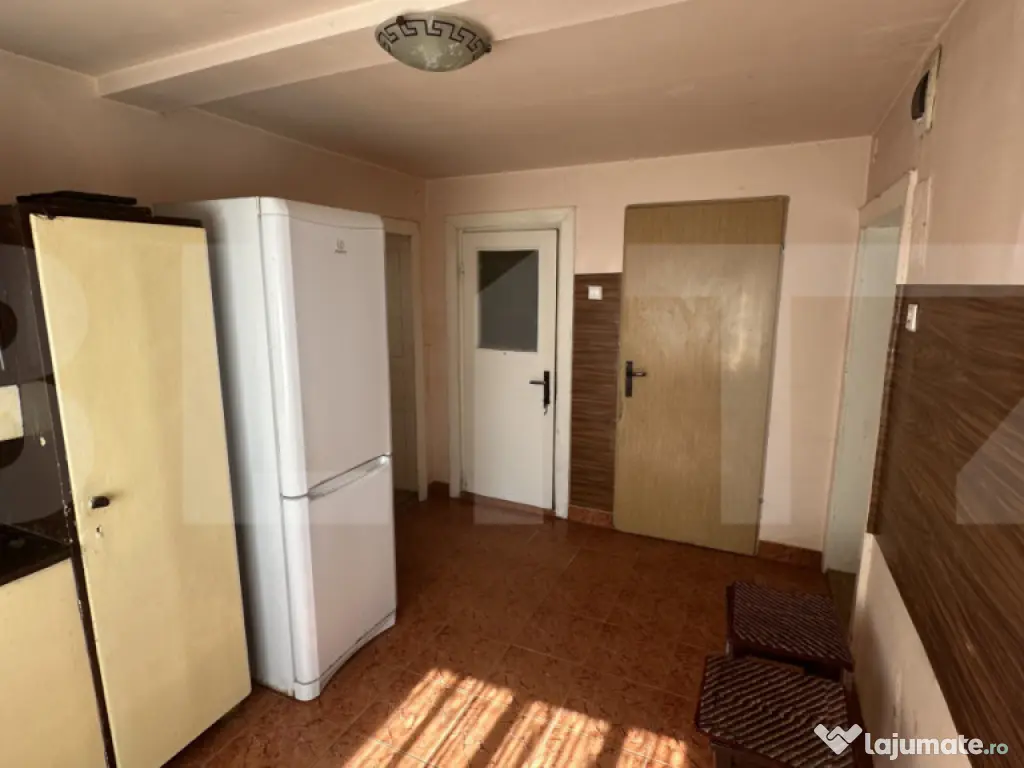 Teren cu grădină si casa bonus, oportunitate unica – Val 