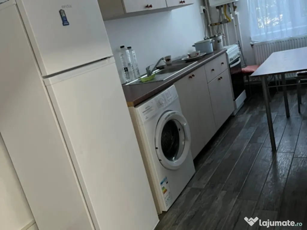 Inchiriez garsoniera mobilata 