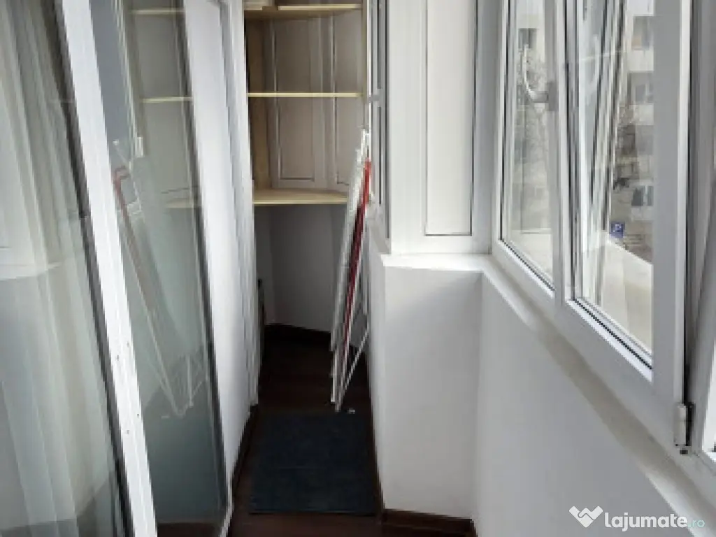 Vitan mall etaj 2 bloc mixt reabilitat 