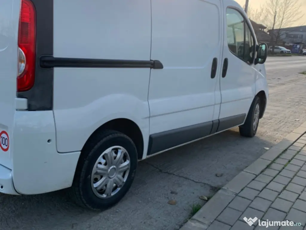 Transport marfă și mutări 