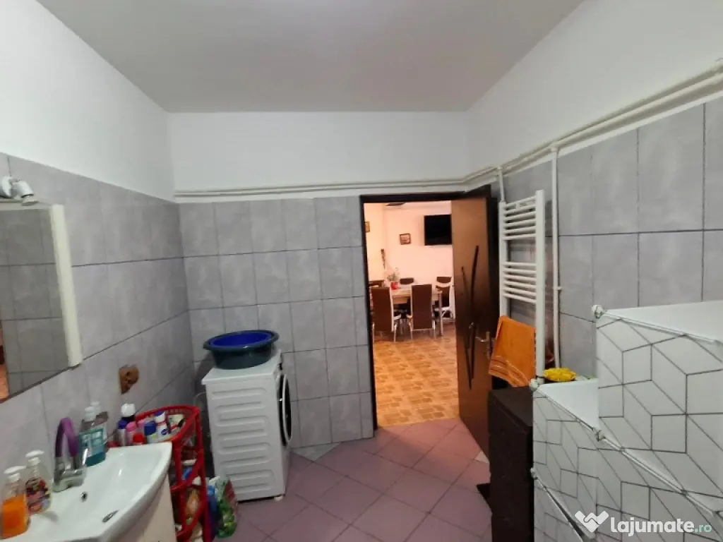 Casa în Focșani - liniște, confort și tot orașul la câțiva pași 