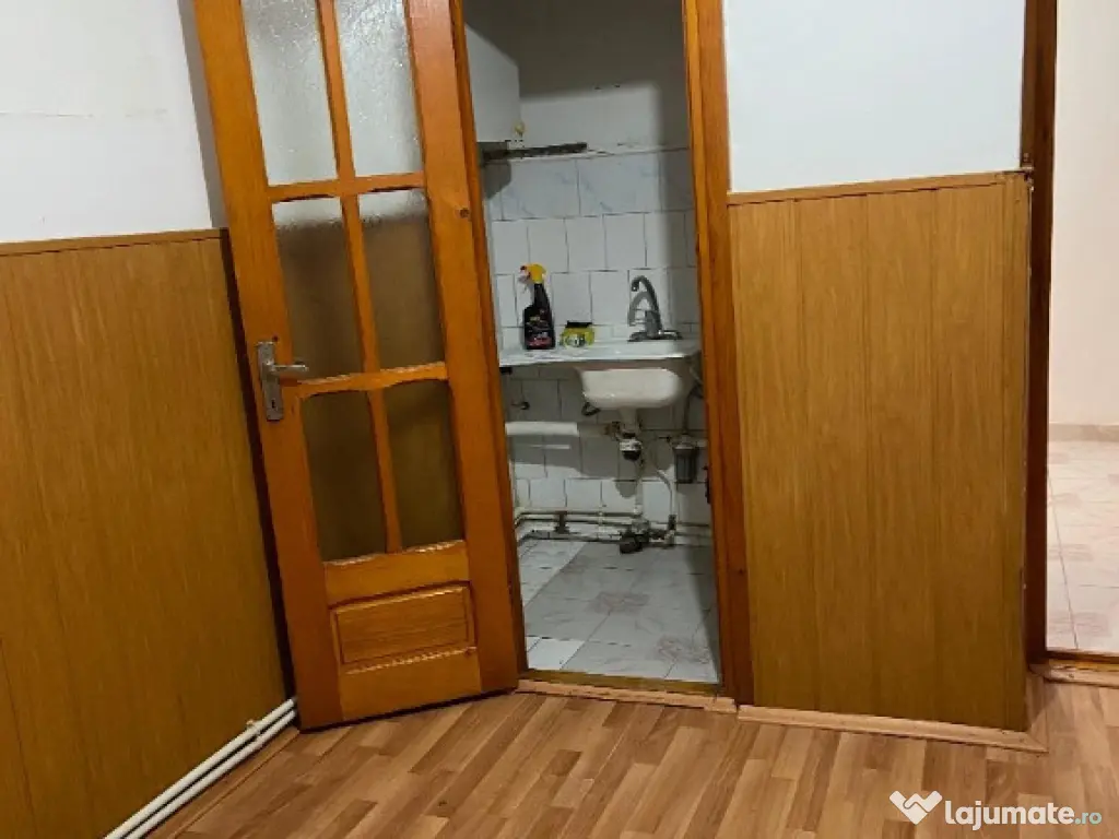 Apartament 2 camere Decomandat ,Parter balcon 16 mp 