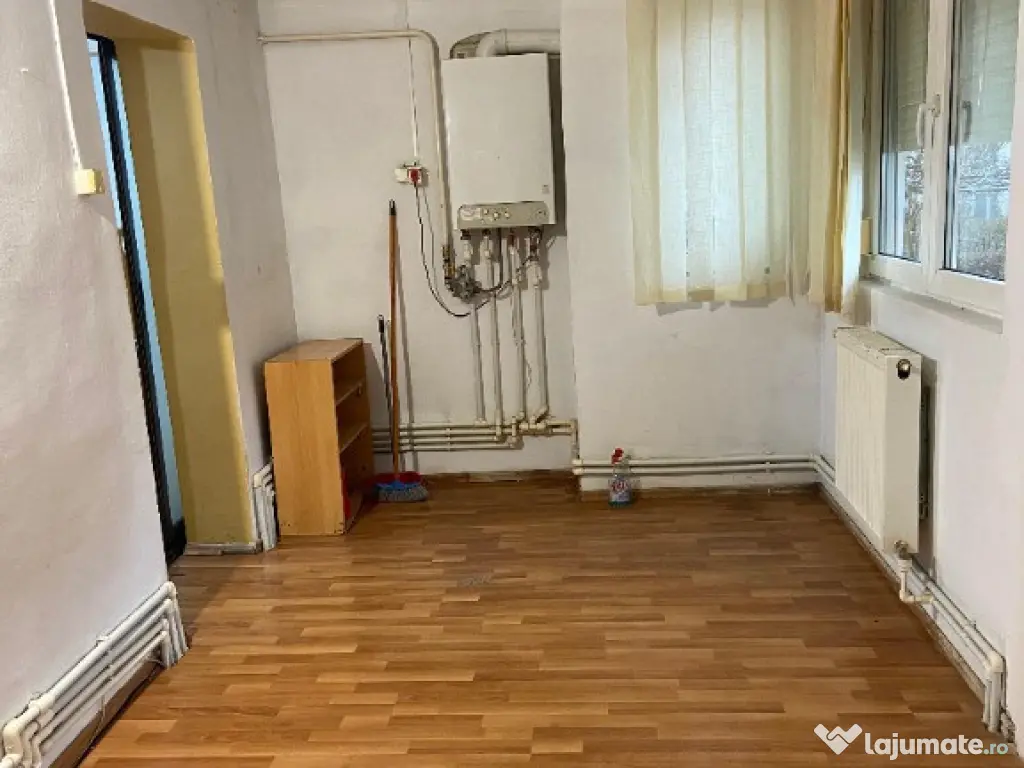 Apartament 2 camere Decomandat ,Parter balcon 16 mp 