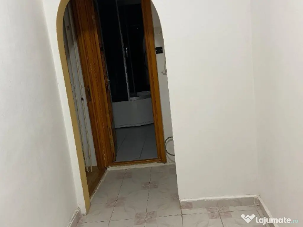Apartament 2 camere Decomandat ,Parter balcon 16 mp 