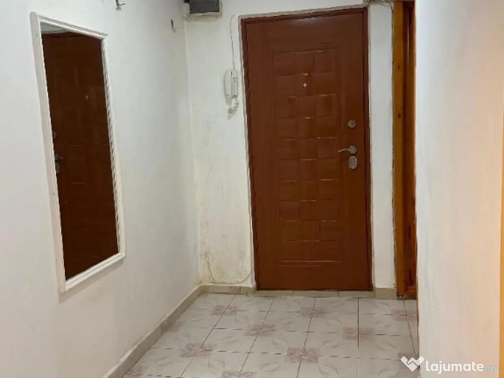 Apartament 2 camere Decomandat ,Parter balcon 16 mp 