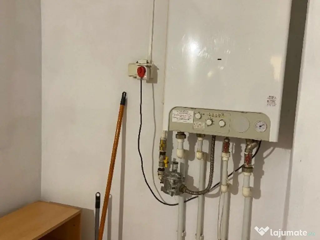 Apartament 2 camere Decomandat ,Parter balcon 16 mp 