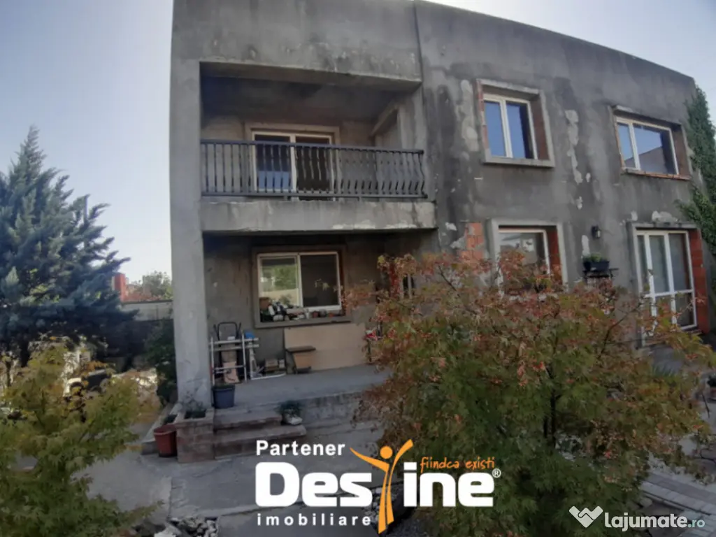 Vila P+1+M la gri, curte libera, zona Magurele 