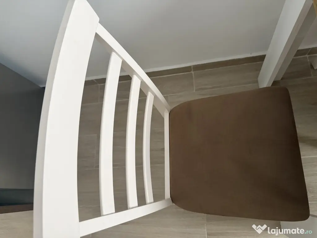 Masa si scaune lemn Jysk 