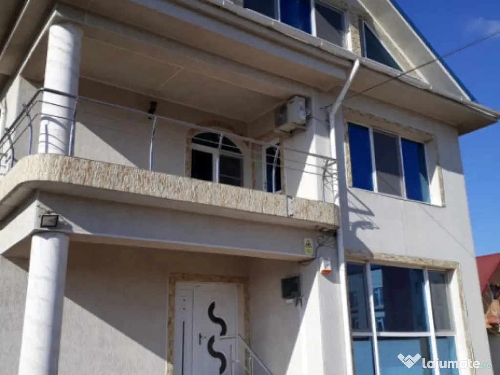 Pensiune cu 10 camere de vanzare, in Mamaia-Sat, zona LIDL 