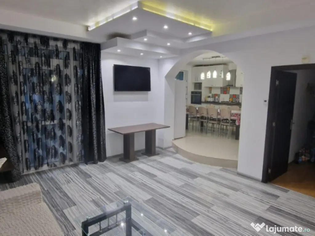 Pensiune cu 10 camere de vanzare, in Mamaia-Sat, zona LIDL 