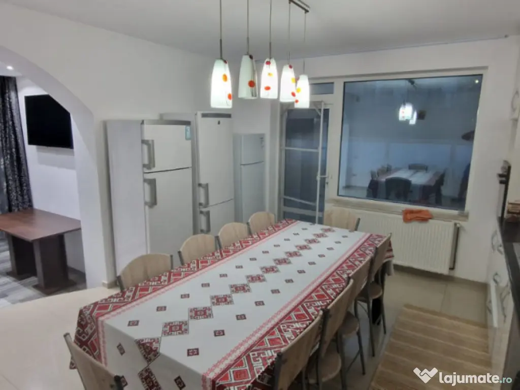 Pensiune cu 10 camere de vanzare, in Mamaia-Sat, zona LIDL 
