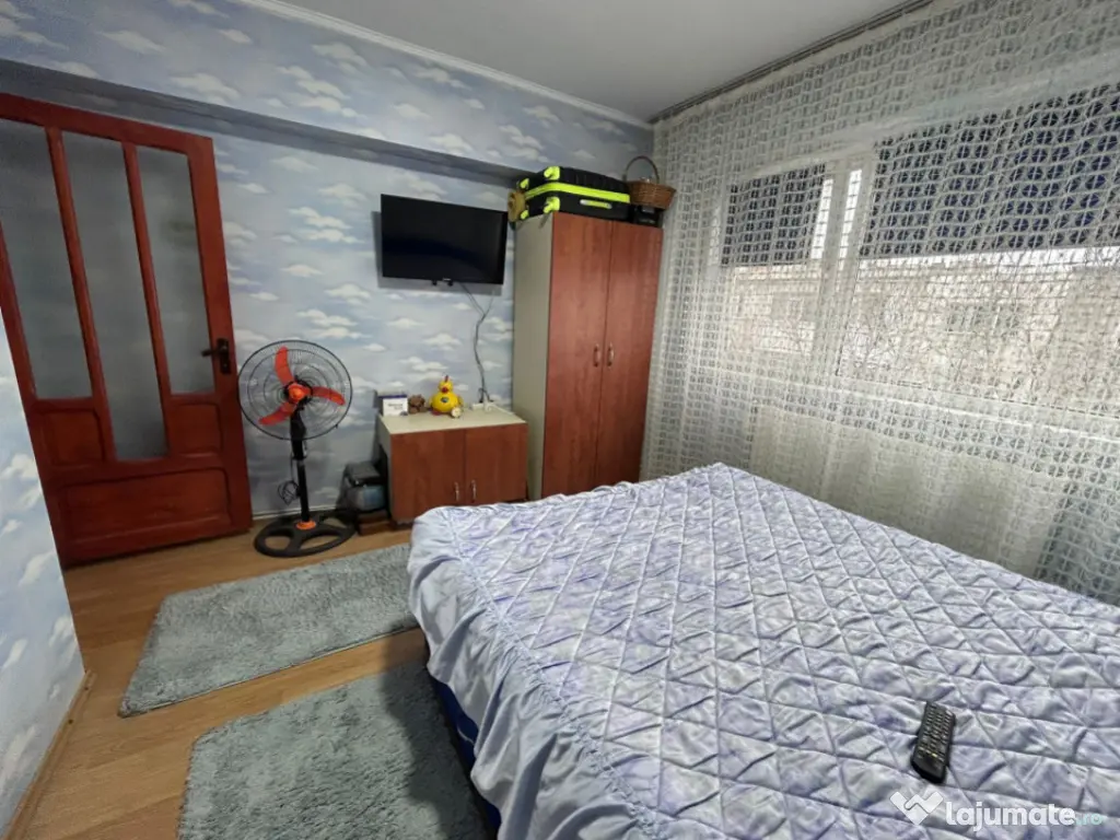 - Apartament 2 camere confort 1 decomandat, zona Obor.