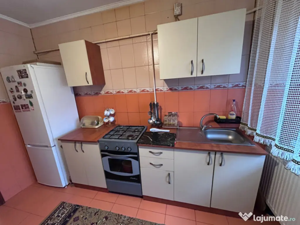 - Apartament 2 camere confort 1 decomandat, zona Obor.