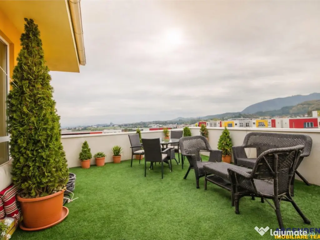 Penthouse extravagant,living spectaculos, semineu,terase gen 