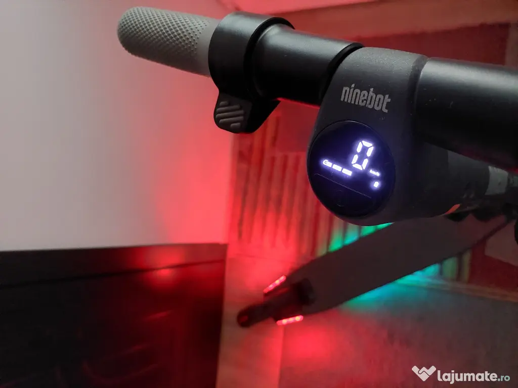 Trotineta Electrica Ninebot KickScooter ES2 