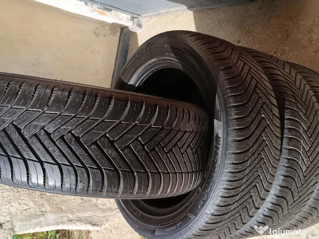 Vând 4 anvelope all season