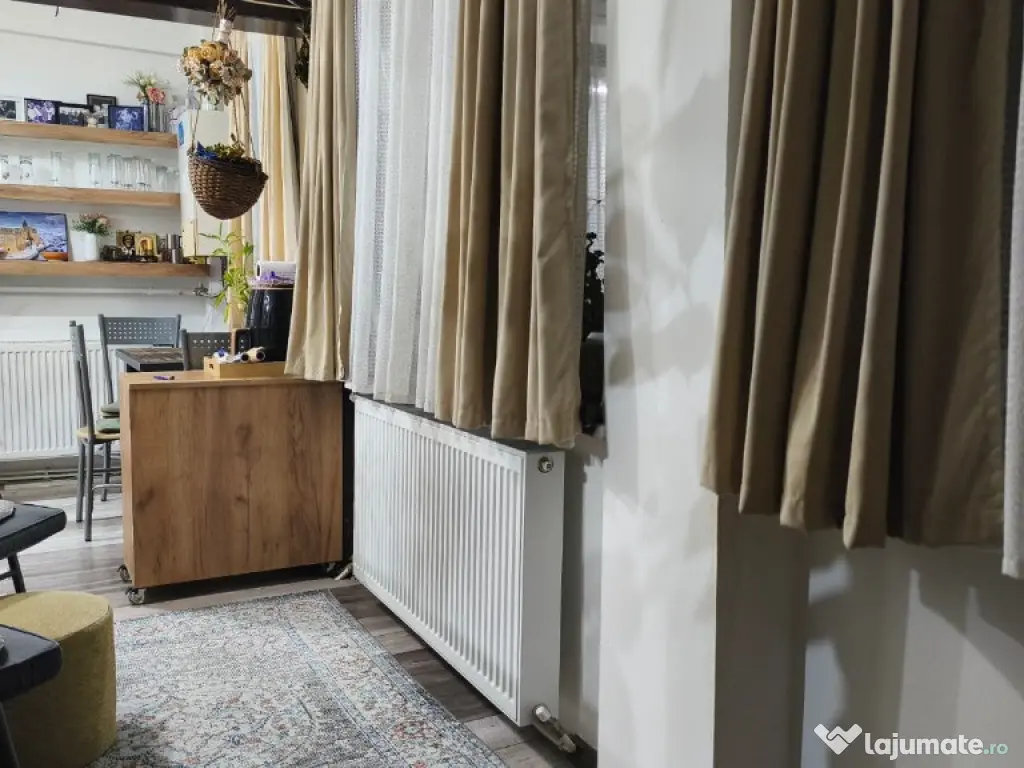 Apartament 2 camere + balcon foarte spatios in Deva, zona Dacia 