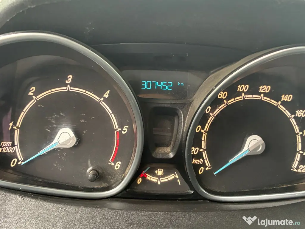 Ford Transit Courier 2015 