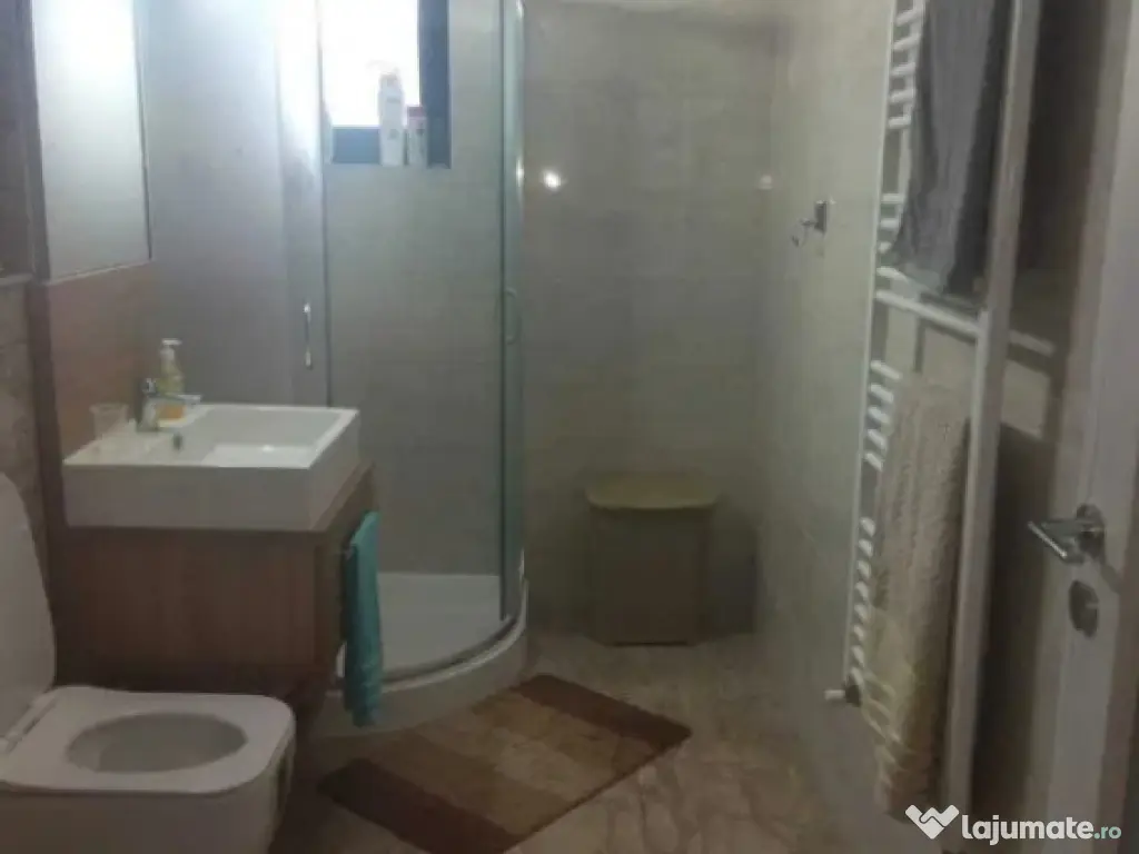 Apartament 2 camere, decomandat - zona Centrul Istoric