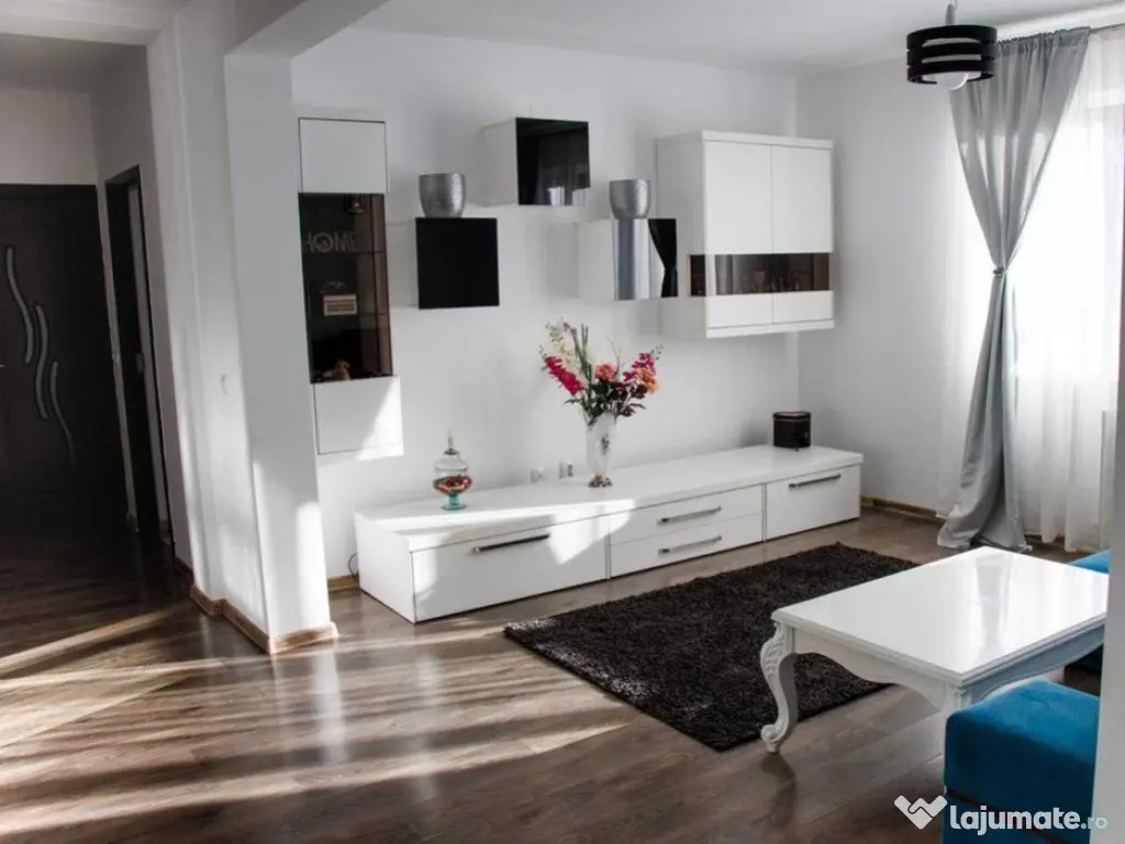 Apartament 2 camere Tractorul -Coresi,mobilat,136000 Euro 