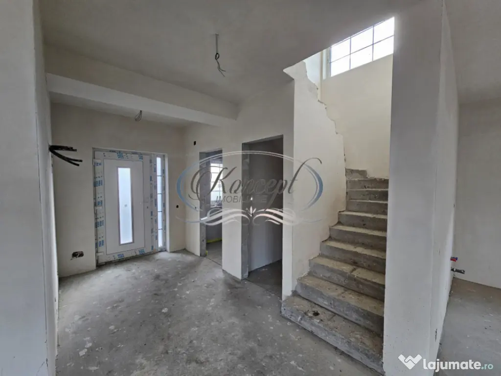 Casa spatioasa cu garaj in Chinteni 