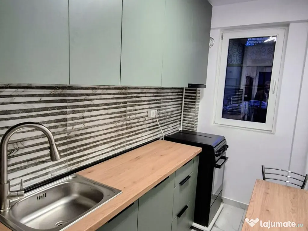 P-ta Victoriei, 2 camere, bloc izolat, totul nou 