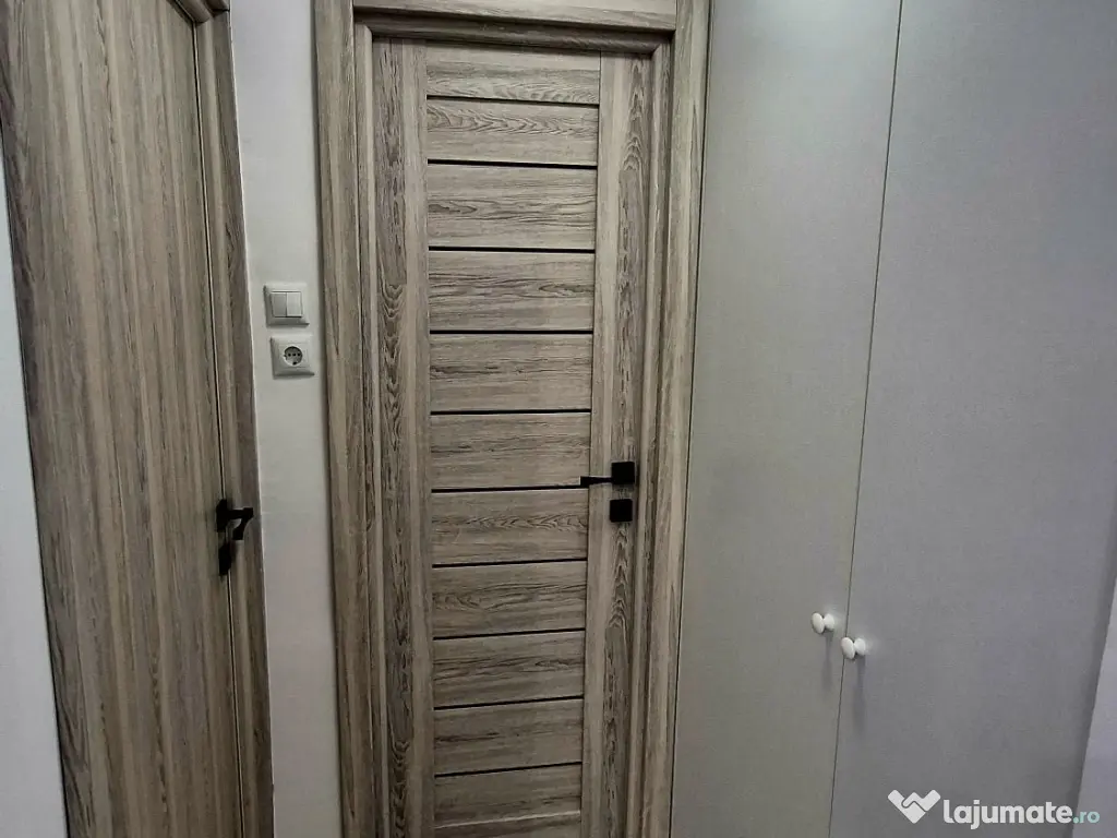 P-ta Victoriei, 2 camere, bloc izolat, totul nou 