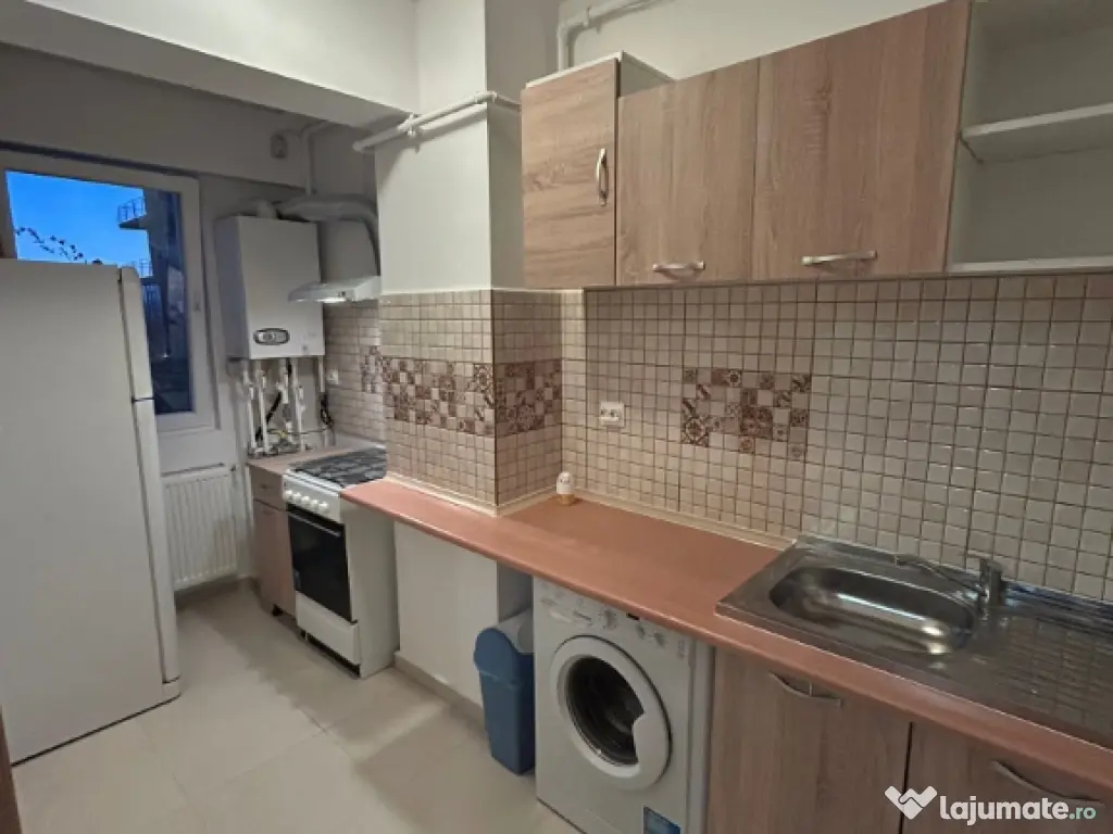 garsoniera de inchiriat 