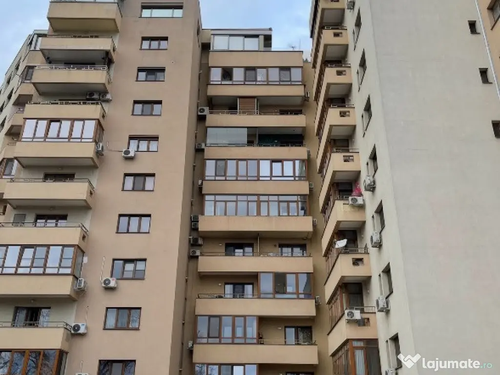 Inchiriez studio dublu vedere Parcul Tineretului, bloc 2008, etaj 7