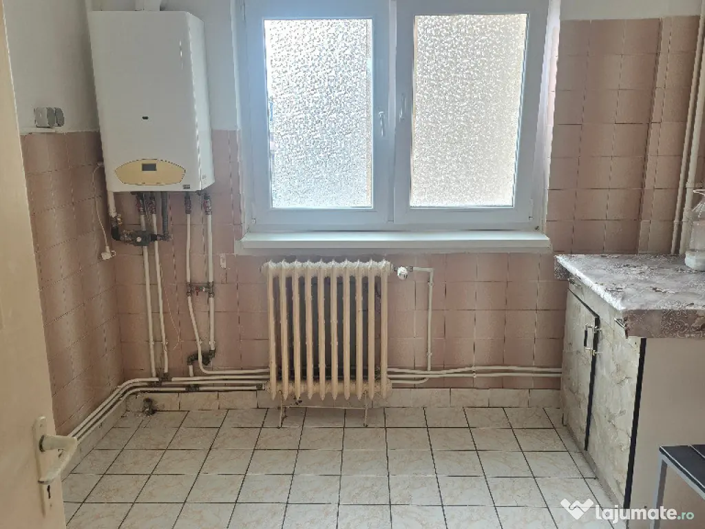 Vand apartament 3 camere Deva, ultracentrală Lido-Casa de Pensii, et 2 