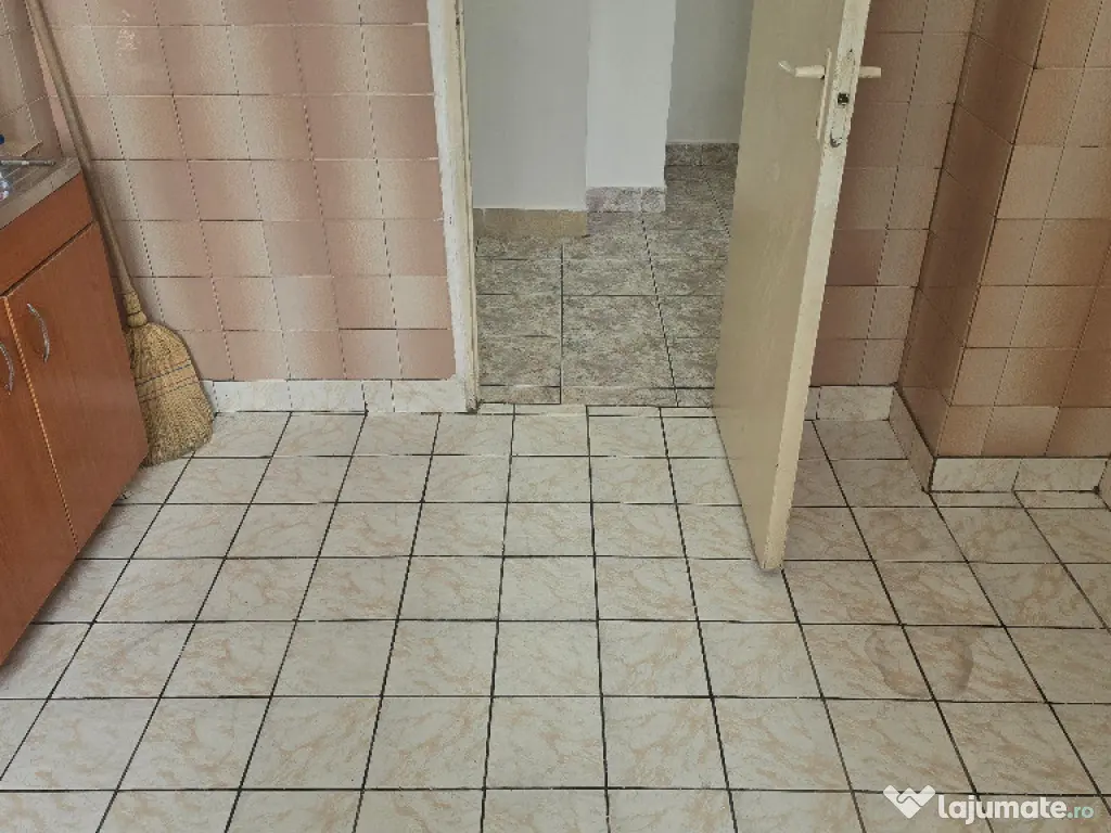 Vand apartament 3 camere Deva, ultracentrală Lido-Casa de Pensii, et 2 