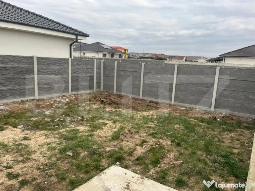 Casa individuala Oradea, zona linistita, cu gard imprejmuire 