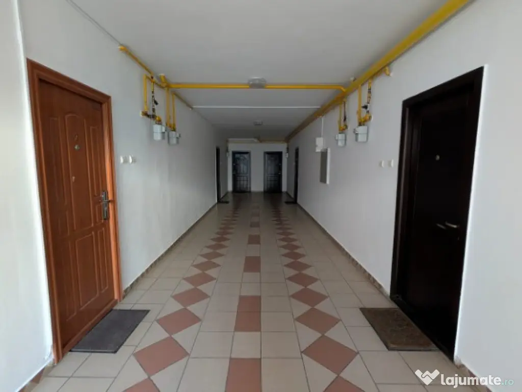 Ap. 3 camere/79mp utili/parter inalt/parcare/cartier Buna Ziua 