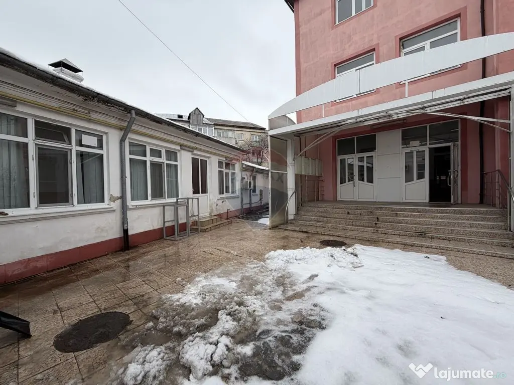 Spațiu comercial 1200mp zona Teatru