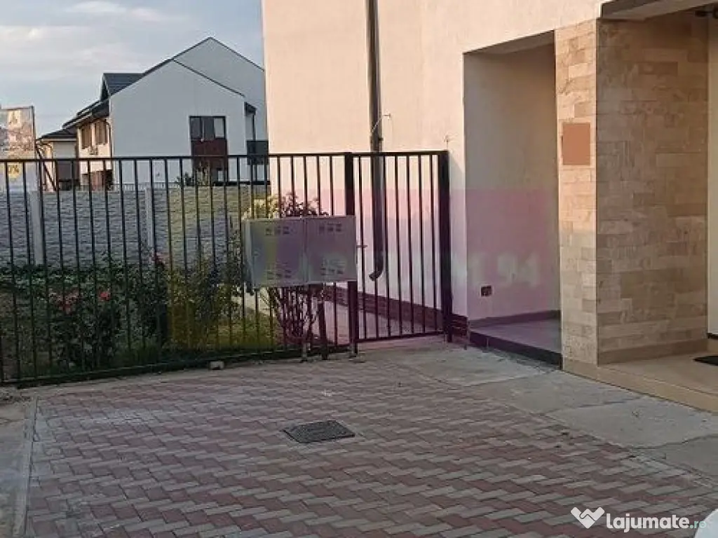 Vila tip duplex Otopeni- 23 August. 