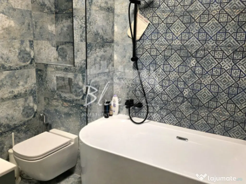 Apartament 3 camere în Mamaia-locuinta noua langa plaja 